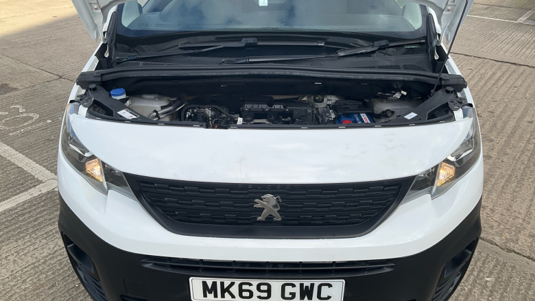 Peugeot Partner Standard Diesel 1000 1.5 BlueHDi 100 Professional Van